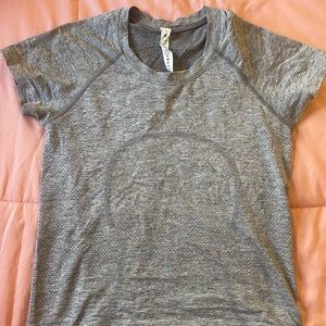 Lululemon Swiftly Tech Short Sleeve Race